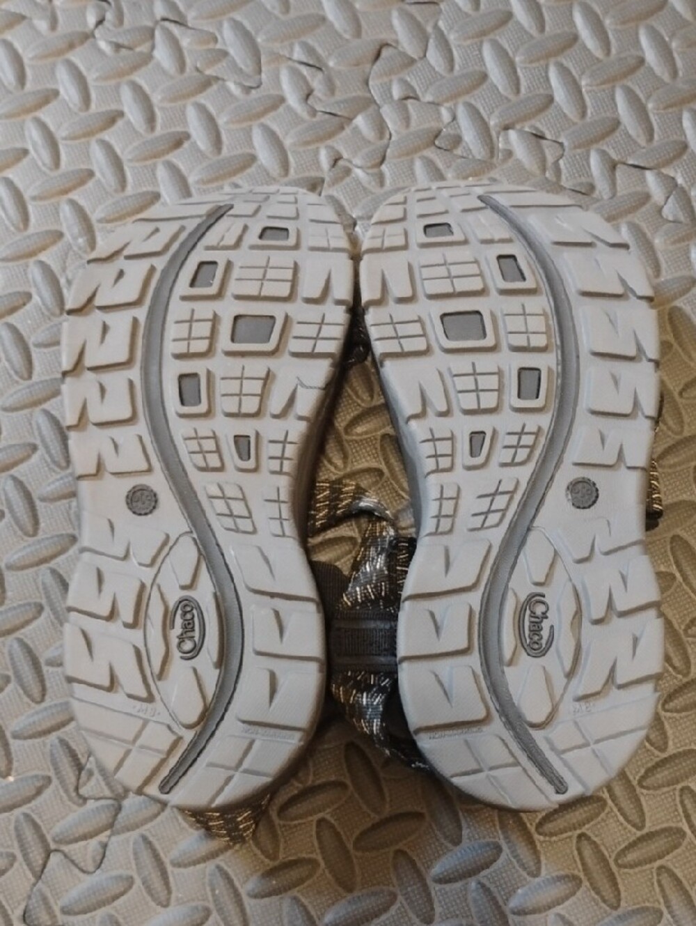 Chaco Gray Webbing Adventure Sandals - Picture 3 of 6